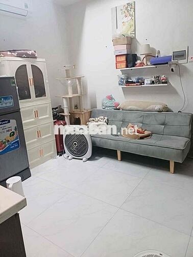 Bán căn hộ CCMN phố Lê Thanh Nghị, 2 ngủ, funll đồ, ở ngay 55m2