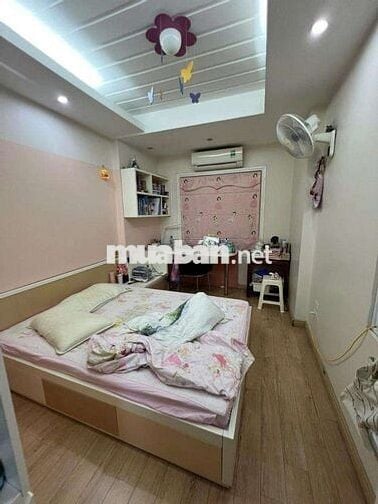 Bán nhà gần mặt đường Chiến Thắng, Nguyễn Trãi - lô góc - ngõ nông