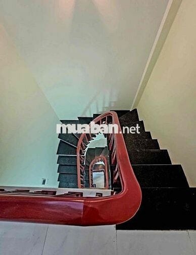 cần bán ngôi nhà 5tầng tại An thắng Phường biên Giang