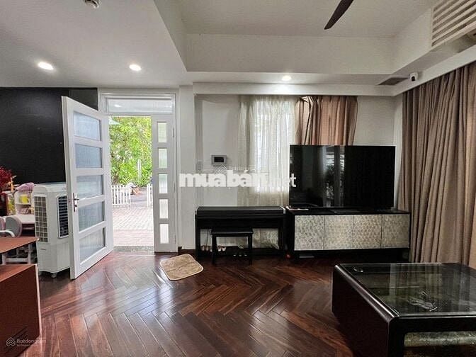 CHO THUÊ BIỆT THỰ SƯ VẠN HẠNH Q10, DT 14x16M, TRỆT 2 LẦU ST, 65 TRIỆU