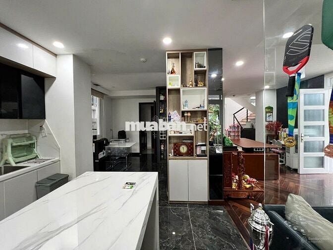 CHO THUÊ BIỆT THỰ SƯ VẠN HẠNH Q10, DT 14x16M, TRỆT 2 LẦU ST, 65 TRIỆU