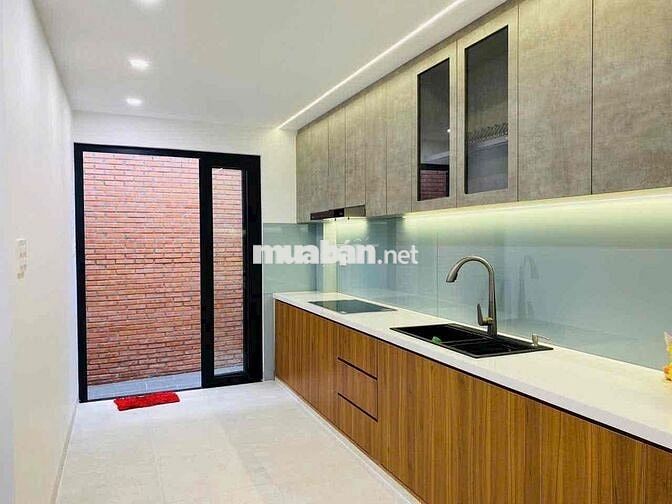 CẦN BÁN NGAY CĂN NHÀ PHỐ 4 TẦNG, SỔ SẴN, GẦN TRẠM METRO ĐHQG, QL1K