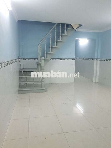 Cho thuê nhà mặt tiền đường lớn dt 4×35 cón3pn,2wc