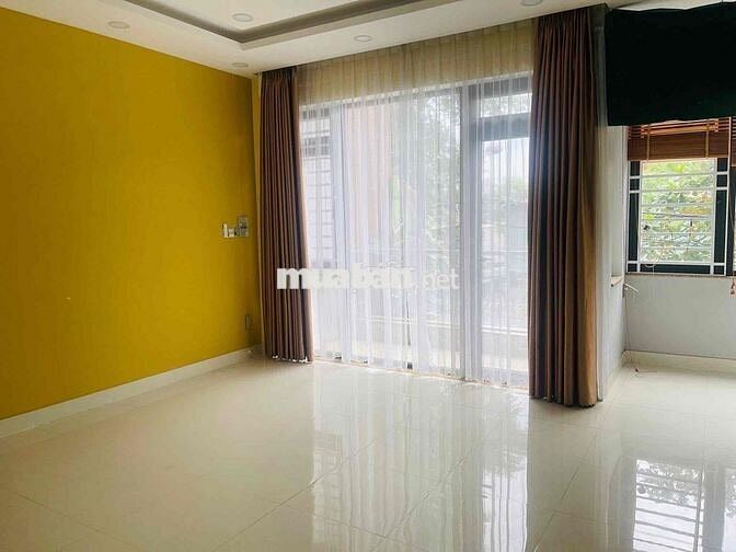 Cần cho thuê Căn Biệt Thự 4 tầng khu Bên sông trống sẵn,gần Gigamaill