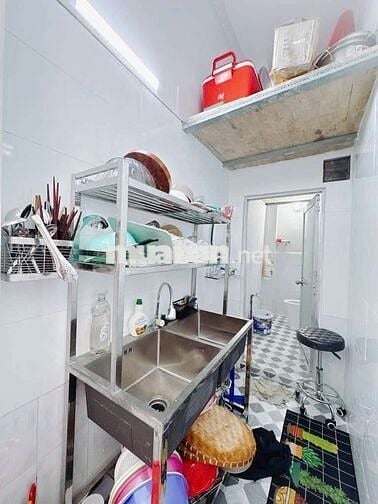 KHU DÂN CƯ HIỆN HỮU - NHÀ 2 TẦNG 2PN - HẺM RỘNG 4M - ĐOÀN VĂN BƠ Q4