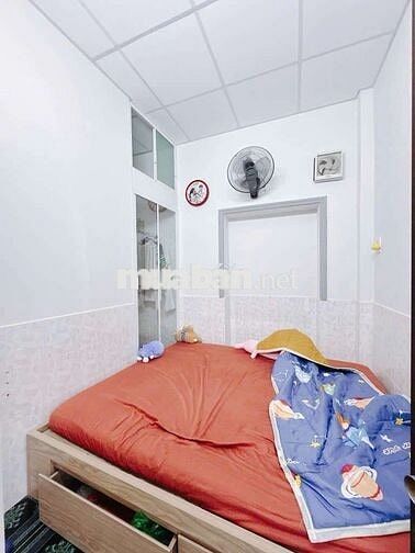 KHU DÂN CƯ HIỆN HỮU - NHÀ 2 TẦNG 2PN - HẺM RỘNG 4M - ĐOÀN VĂN BƠ Q4