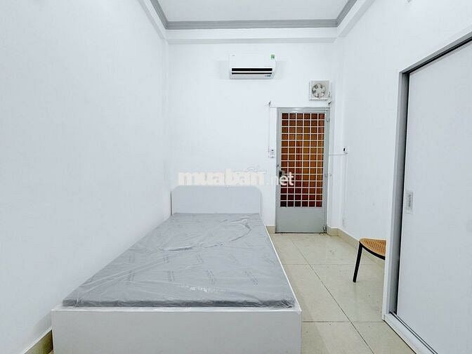 Phòng 281A Nguyễn Văn Đậu Bình Thạnh 30m2 FNT. Giá 4,6 triệu/ tháng