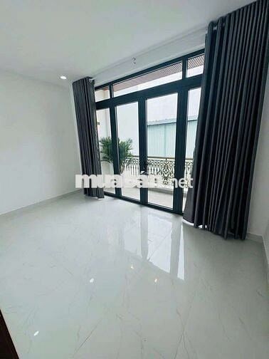 Nhà đẹp vị trí vàng 8.5tỷ,vừa ở vừa kd.Tên Lửa.4tầng.90m2.5pn.5wc