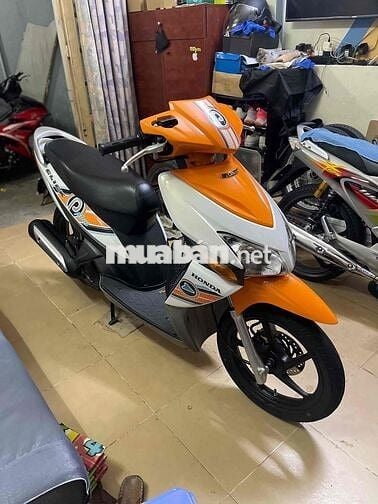 Honda ClickPlay 2011 Cam trắng