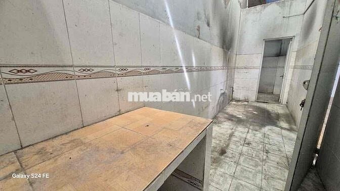 Kho Xưởng 7,6x16m Nở Hậu 8m (Có 2Phòng) Hẻm Xe Van. Bình Trị Đông