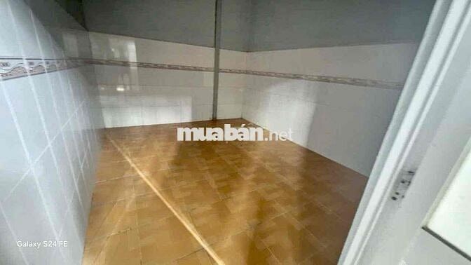 Kho Xưởng 7,6x16m Nở Hậu 8m (Có 2Phòng) Hẻm Xe Van. Bình Trị Đông