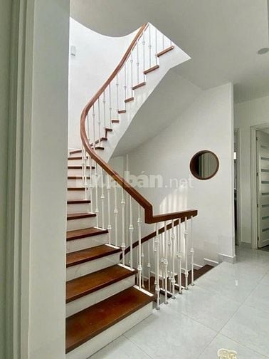 bán nhà KHU VÍP NGANG 6M XD KIỂU BIỆT THỰ, SINH KHÍ ĐÓN TẢI LỘC 