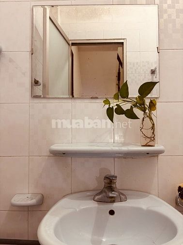 Phòng trọ ngõ 40 Tạ Quang Bửu - trung tâm khu Bách Kinh Xây