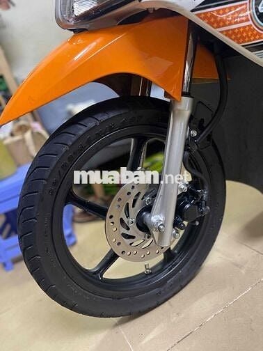 Honda ClickPlay 2011 Cam trắng