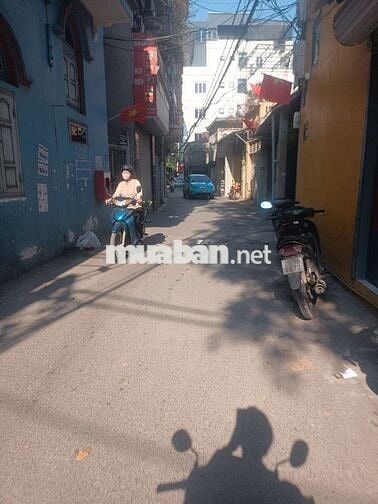 Anh Huân cần bán 42 m2 Đất UBND Đại Mỗ, 20m ra ôtô tránh - 6,6 tỷ