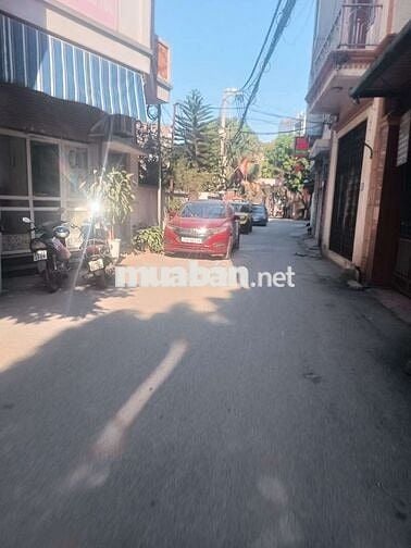 Anh Huân cần bán 42 m2 Đất UBND Đại Mỗ, 20m ra ôtô tránh - 6,6 tỷ