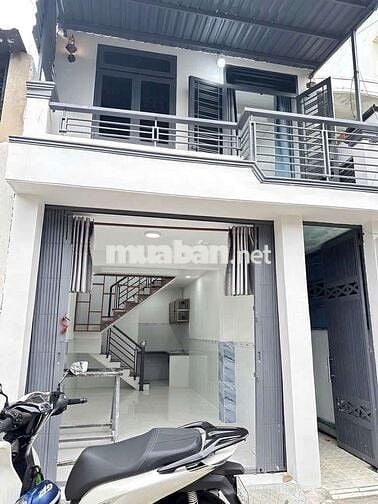 CHỦ GẤP BÁN NHÀ 2 TẦNG -GIÁ 3.4TỶ-DT. 4 X 20 - CÓ 3 PHÒNG TRỌ PHÍA SAU