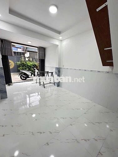 CHỦ GẤP BÁN NHÀ 2 TẦNG -GIÁ 3.4TỶ-DT. 4 X 20 - CÓ 3 PHÒNG TRỌ PHÍA SAU