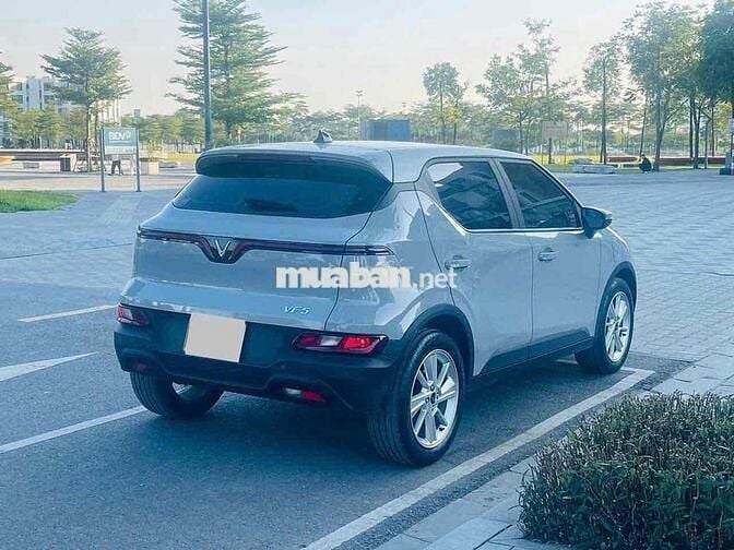 Vinfast VF5 Plus 2025 Xám mua pin 2,3 vạn km!