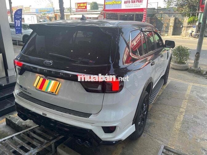 ✅Ford Everest 2024 Titanium 4x4 -18000 km- Xe XHĐ