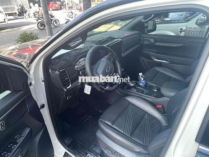 ✅Ford Everest 2024 Titanium 4x4 -18000 km- Xe XHĐ