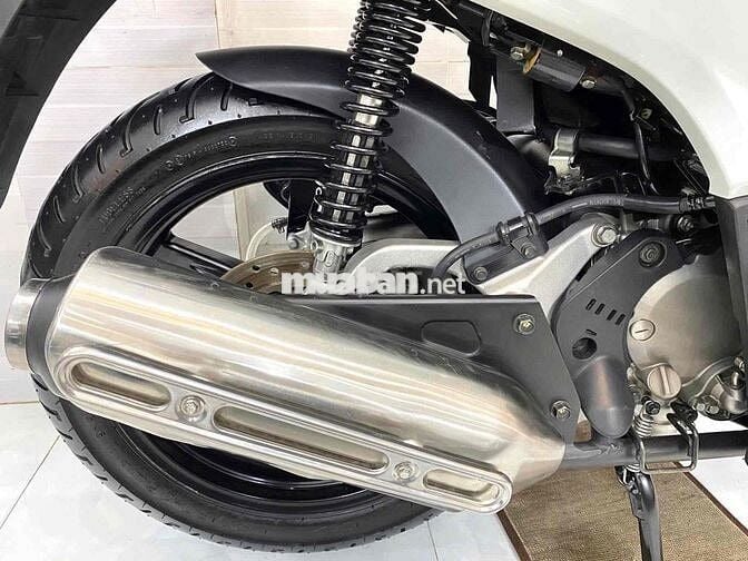 Sh150 ý đời 2011 (106) trắng biển số đẹp