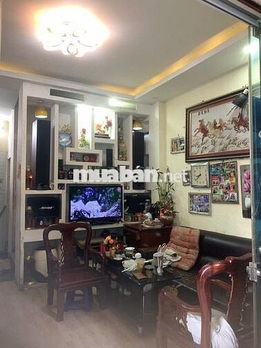 Bán nhà 2t chính chủ mặt ngõ 214 trịnh đình cửu