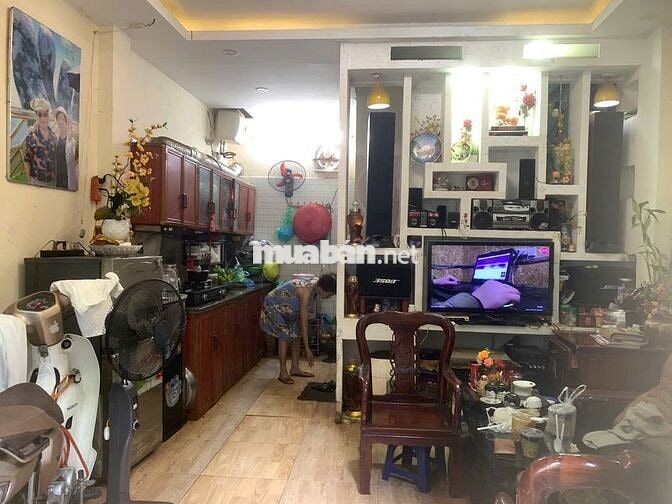 Bán nhà 2t chính chủ mặt ngõ 214 trịnh đình cửu