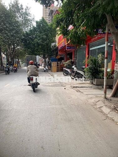 Bán nhà 2t chính chủ mặt ngõ 214 trịnh đình cửu