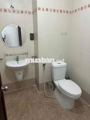 cho thuê nhà trung tâm p5 3p 14tr