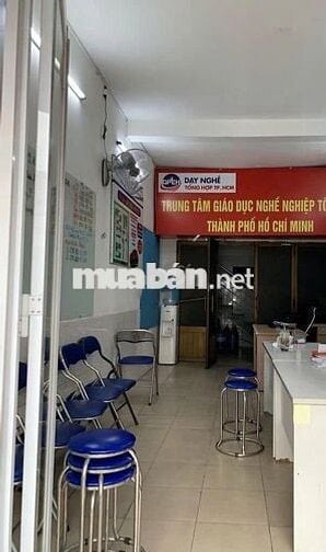 Nhà Mặt tiền KD Lạc Long Quân, Q11. DT: 3.5x14, 1 lầu, 2PN, 2WC