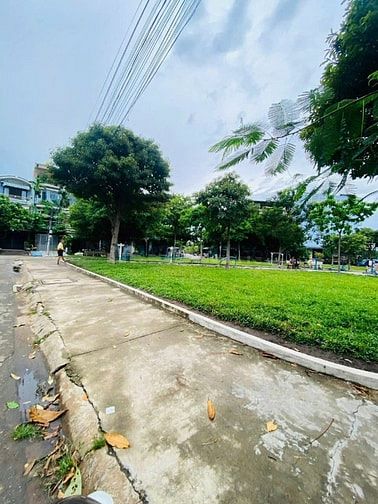 Bán lô đất đối diện Công Viên Khu Dân Cư Nam Hùng Vương Bình Tân