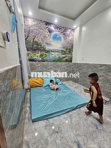 Nhà thuê  có nội thất 4*25 Gác lửng  Đường võ văn vân ấp 1 vĩnh vlb