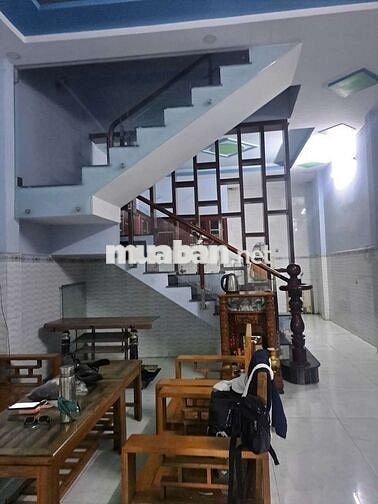 Nhà thuê 4×14 lầu suốt. Gần ủy ban xã Vĩnh Lộc B. Gần khu tiện ích chợ