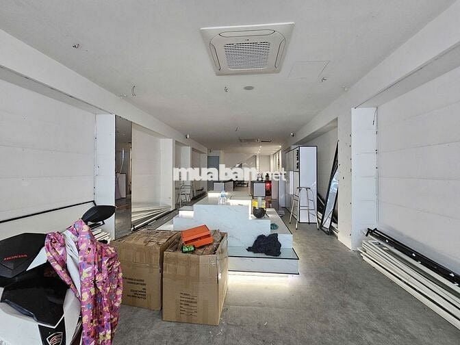 KINH ĐÔ THỜI TRANG - NGUYỄN TRÃI - 7X20 - 5 TẦNG - 70 TRIỆU