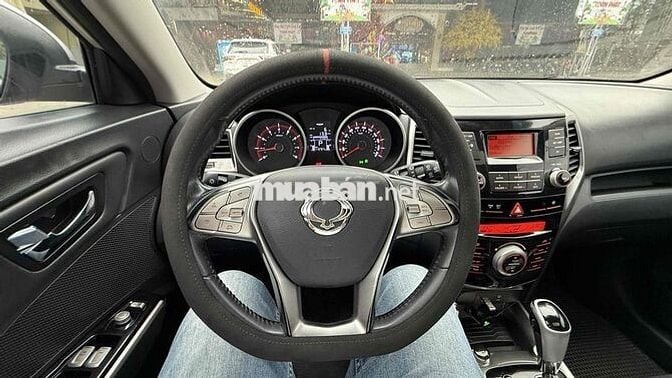 Ssangyong Tivoli 2016 1.6 AT - 110000 km