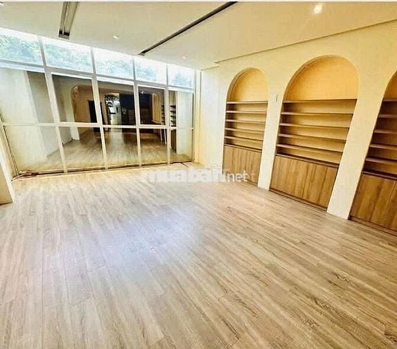 Lê Thị Hồng Gấm – 💃3 Lầu, 4.5x25m, Layout Đẹp – Vào Là Khai Thác