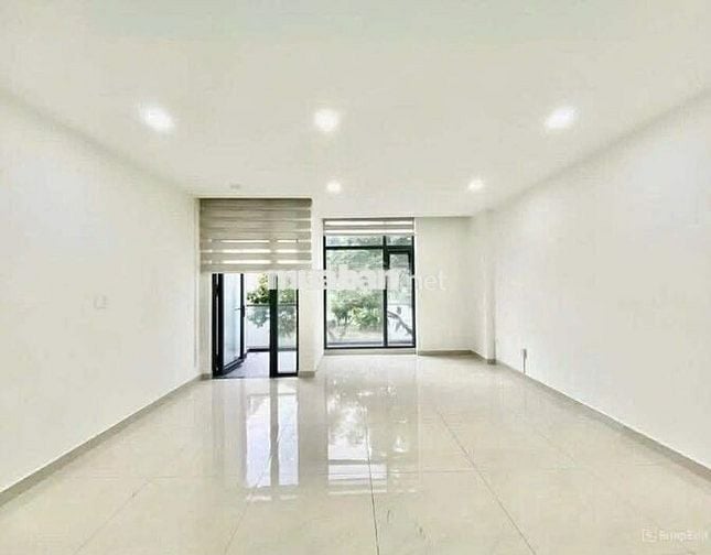 Hót! 🔥Nhà MT Nguyễn Công Trứ, Hầm + 3 Lầu – Layout Vuông, Setup Cực Dễ