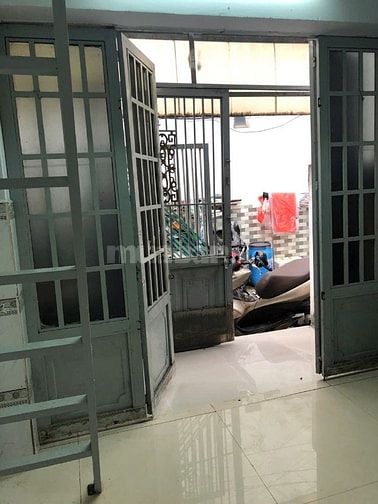 Phòng trọ mặt tiền hẻm gần sát Vincom Trần Trọng Cung