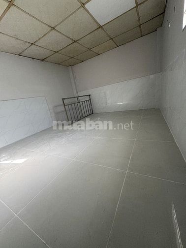 Phòng trọ mặt tiền hẻm gần sát Vincom Trần Trọng Cung