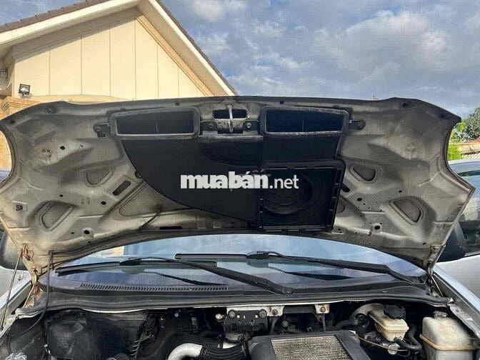 Hyundai Starex 2005 - 100000 km