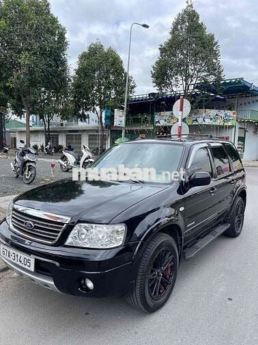 Ford Escape 2004 2.3L XLS - 99 km