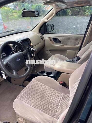 Ford Escape 2004 2.3L XLS - 99 km