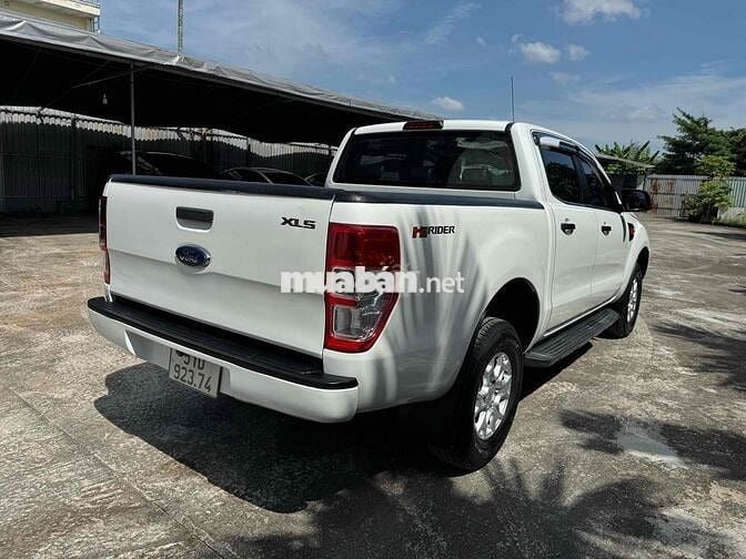 Ford Ranger 2017 XLS Tự động xe gia đình