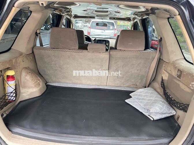 Ford Escape 2004 2.3L XLS - 99 km