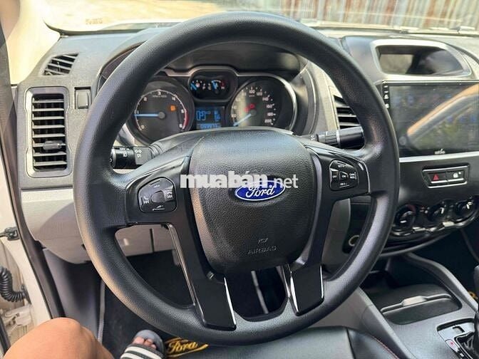 Ford Ranger 2017 XLS Tự động xe gia đình