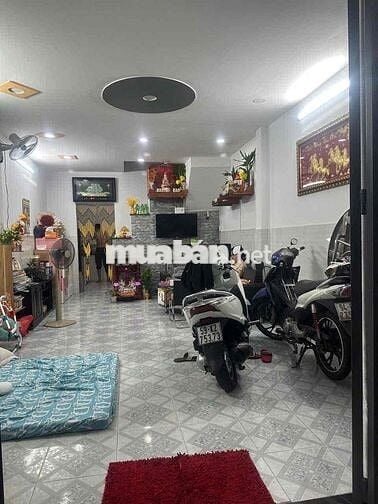 NHÀ 4x12 - ĐÚC 1 LẦU - HẺM OTO- SÁT CHỢ BÌNH LONG