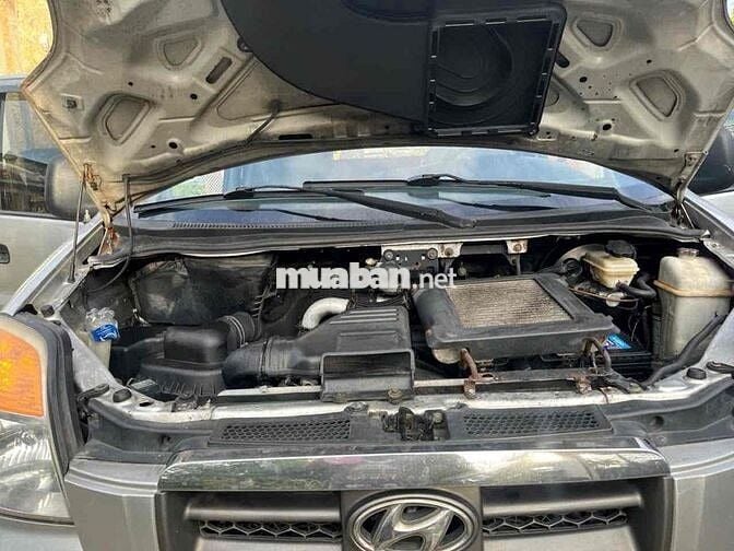 Hyundai Starex 2005 - 100000 km