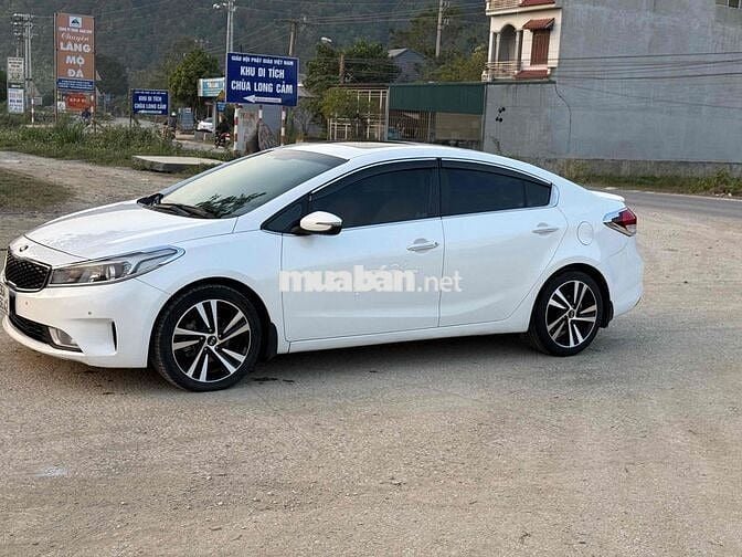 Kia Cerato 2018 1.6 AT - 98000 km