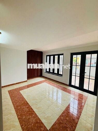 NHÀ 4 TẦNG - MẶT TIỀN KD - NGANG 10M - NỘI THẤT CƠ BẢN